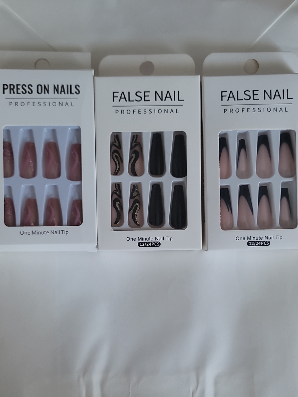 False Nail Professional Black & Nude Press-On Set